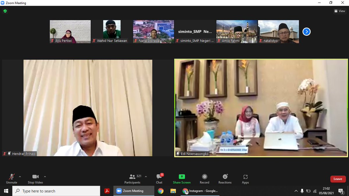 Ngaji bareng dengan pak <a href="/hendrarprihadi/">Hendi (Hendrar P)</a>