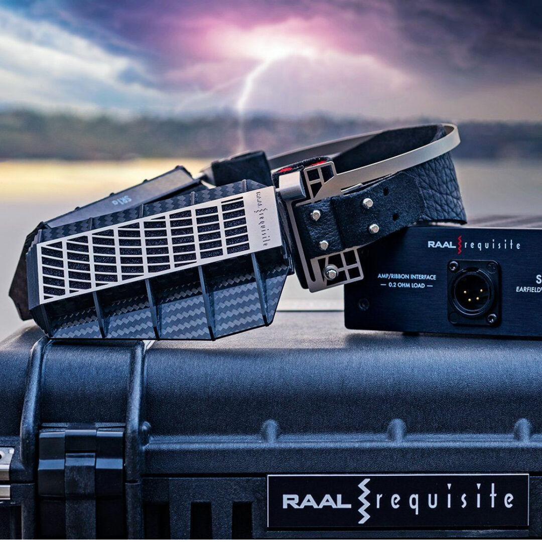 raalrequisite's tweet photo. Did you know? 🤔💭
For the SR1a, highly specialized ribbon drivers were developed that reproduce 30Hz to 30kHz bandwidth in order to eliminate the need for sealed chambered bass.
#headphones #headphonestechnology #headphone https://t.co/GxfTHrqgFU