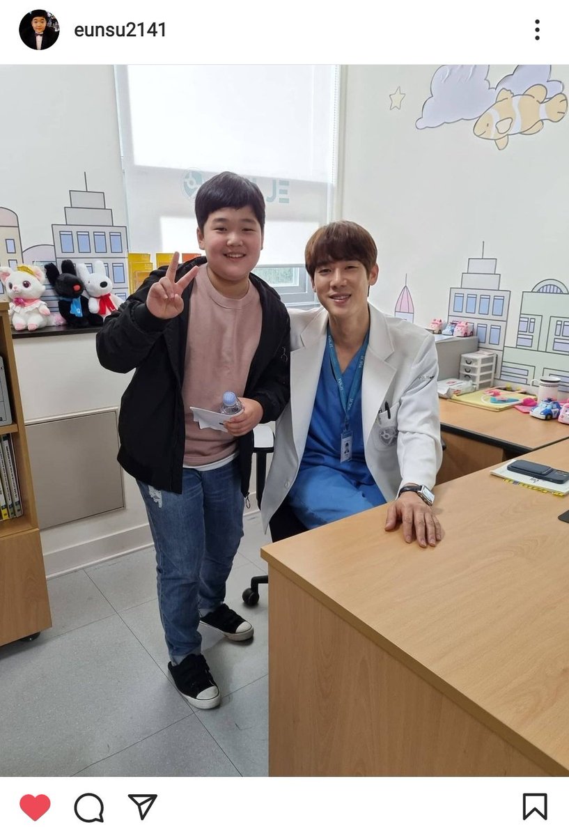 HosPlayPH's tweet photo. Child actor #LimHanbin Instagram Update with actor #YooYeonSeok
📸
https://t.co/hl4GjQbhdy
#HospitalPlaylist2Ep7
#HospitalPlaylist2
#슬기로운의사생활시즌2 https://t.co/G2iqu0aDjq