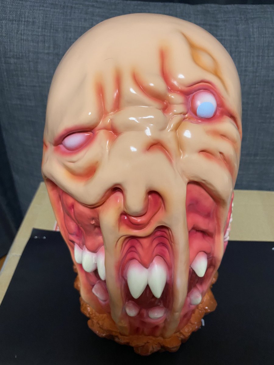 setouchipro's tweet photo. Unbox
ヘルカオスのサンプル届いた
👀
 U 
💢
ヘッダーカードというかミニポスター😅

#スプラッターハウス 
#splatterhouse 
#unbox 
#namco 
#ナムコ https://t.co/ocqKCjfDog