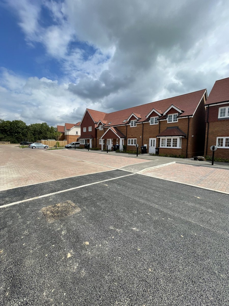 TraceyO20's tweet photo. Don’t let that moody sky fool you, hot day here at Smallfield, Surrey taking handover of the 11 rented &amp; #sharedownership #newhomes thanks @Thakeham &amp; @RundPartnership for making move in day for our new residents a lovely smooth process. @TandridgeDC https://t.co/6K2zsxnQyG