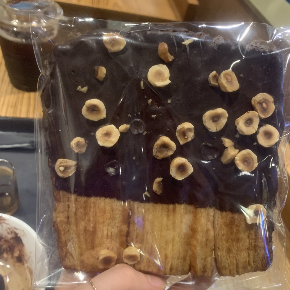 Checkmate_tweet's tweet image. [#수리]
투썸에서 만난 핵꿀맛 빼빼로 #atwosomeplace