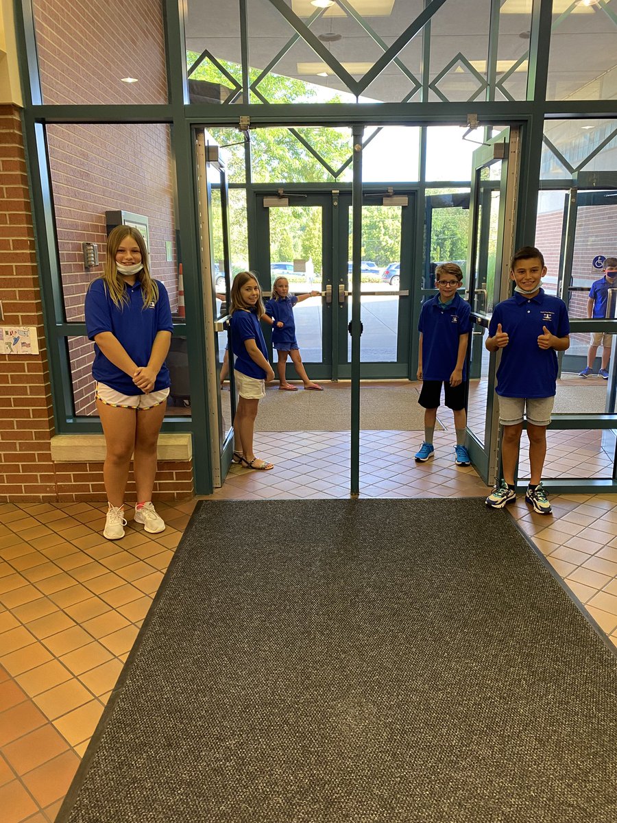 PTELighthouse's tweet photo. The Lighthouse team was excited to welcome new families last night from Mohawk Trails who will be attending PTE in the fall! They greeted new students and lead tours around our amazing school! https://t.co/OmiziwAGq9