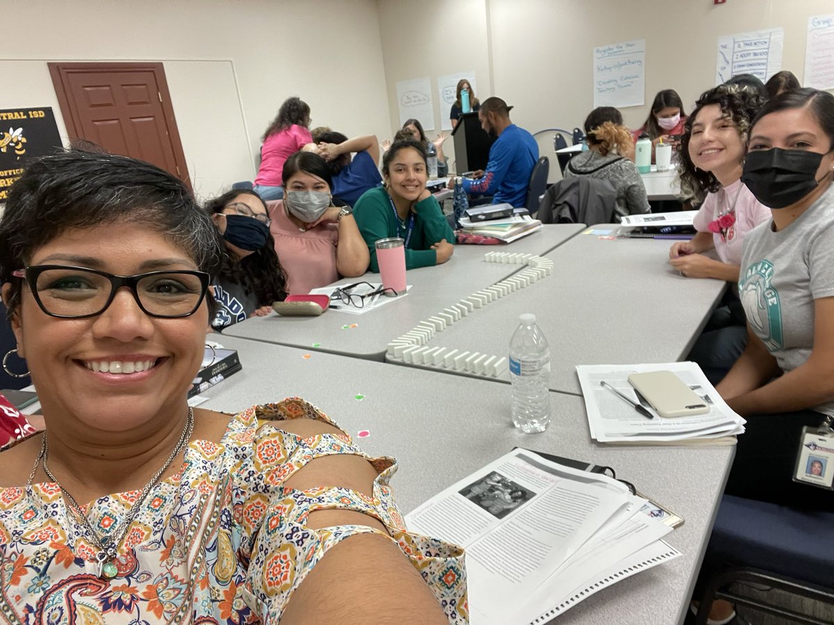 ElsaLevrie's tweet photo. Creating cohesive team teaching within the Pre-K team.  The domino effect. #saladopatriots#ecisdproud! https://t.co/3zOwN8oRKp