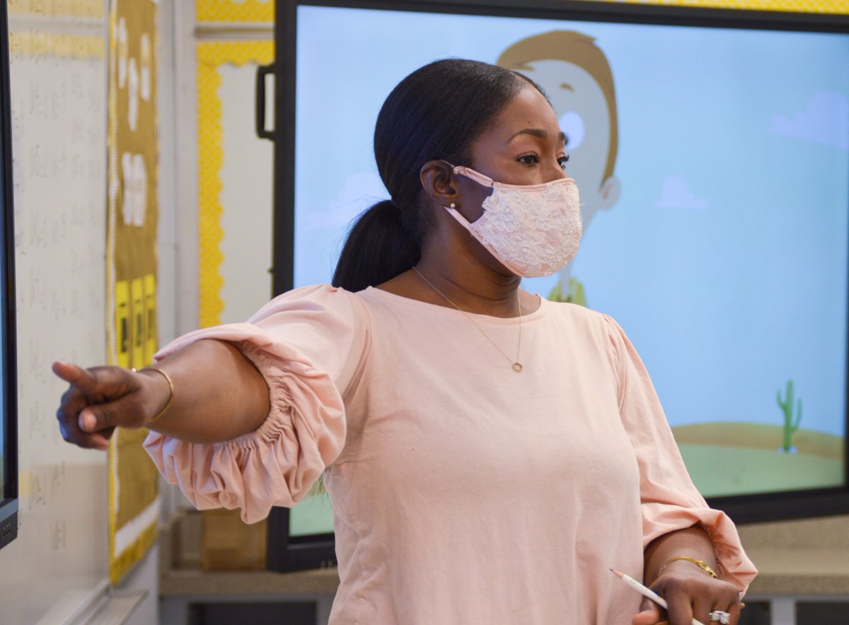 Reminder: Masks will be required for all students, staff and visitors to school and district office buildings this school year. Please take a look at answers to other Frequently Asked Questions about the 2021-2022 school year here: buff.ly/37jVFAL