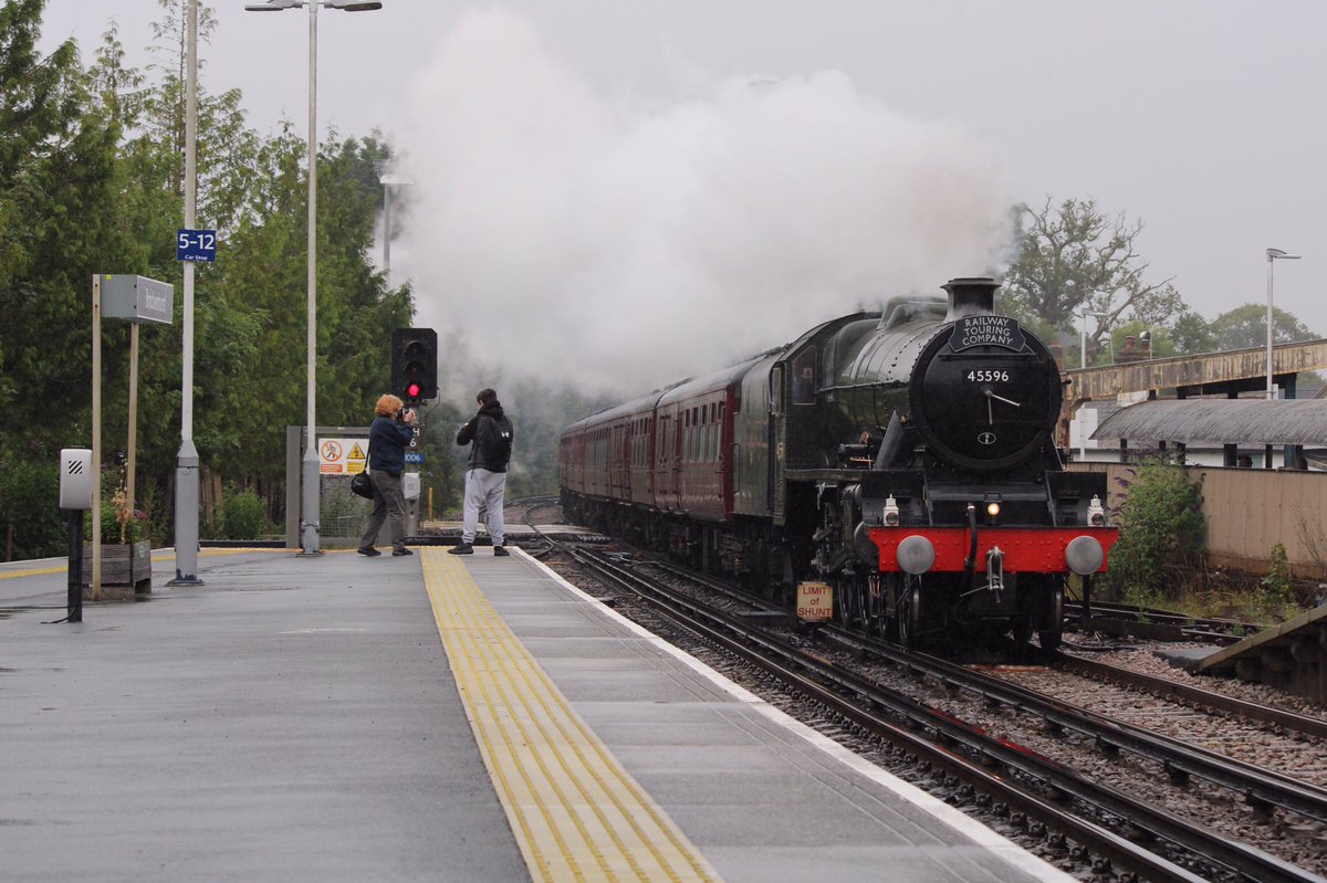 Today’s entertainment 
45596 “Bahamas” en-route to Weymouth with <a href="/railwaytouring/">Railway Touring Co.</a> and 47245