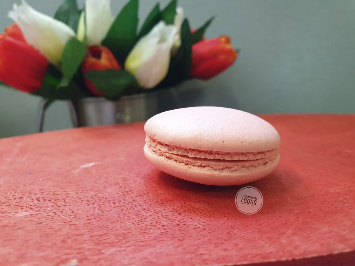 sexyChef143's tweet photo. Nakapag practice din
Pag uwi makapag benta ok na ito atleast walang crack
#frenchMacarons
#swissMethod https://t.co/CzQ9UIpFWT