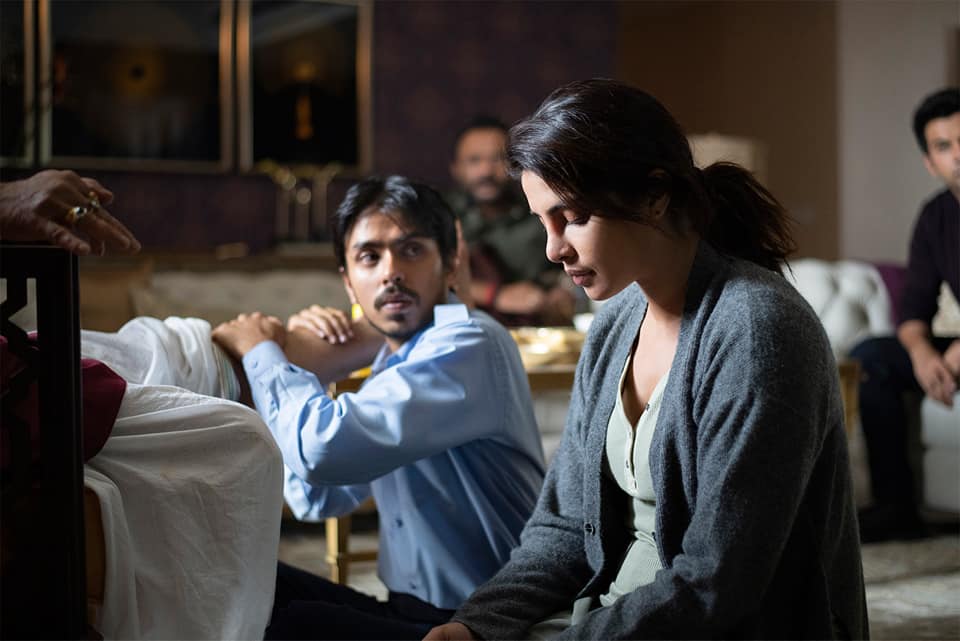 Syahm_1's tweet photo. and ambitious, our young hero jockeys his way into becoming a driver for Ashok (Rajkummar Rao) and Pinky (Priyanka Chopra Jonas), who have just returned from America. Society has trained Balram to be one thing — a servant — so he makes himself indispensable to his rich masters. https://t.co/WmSeIm1BeC
