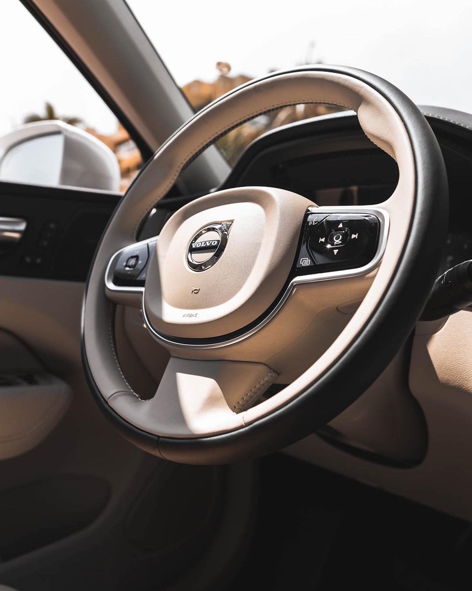 SchumacherVolvo's tweet photo. Draw inspiration from the feeling you get when you grasp the wheel
__________
#schumacher #schumacherautogroup #schumachervolvo #volvo #volvofan #volvodriver #schumacher #schumacherautogroup #soflo #palmbeach #palmbeachflorida #carsales #carspot https://t.co/O7xRy6a5ma