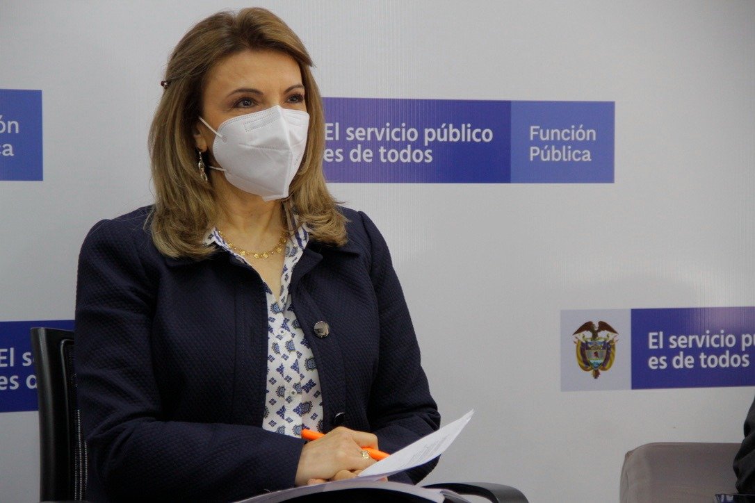 Función Pública (@dafp_colombia) on Twitter photo Es fundamental acercar el Estado al ciudadano: <a href="/mforero25/">Magdalena Forero</a> #DiálogosCLAD
🔵youtu.be/L-hnsVW1lbI
🔵facebook.com/FuncionPublica… Es fundamental acercar el Estado al ciudadano: <a href="/mforero25/">Magdalena Forero</a> #DiálogosCLAD
🔵youtu.be/L-hnsVW1lbI
🔵facebook.com/FuncionPublica…