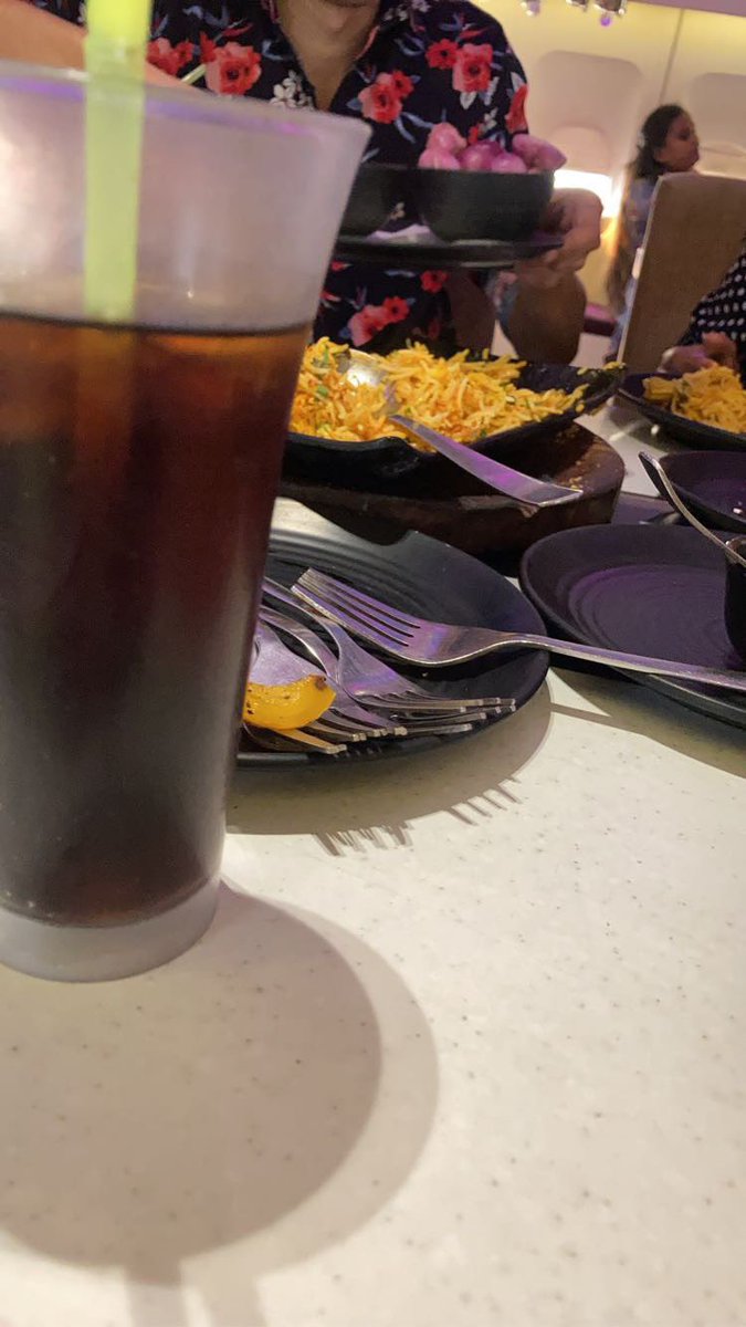 Har__shu's tweet photo. One of the best restaurant because you will actually feel like that you are in aeroplane ✈️ . It’s amazing and food is reasonable price💓.
#runway1 #rohini #restaurant #aeroplane #TwitterOfTime #ad https://t.co/0tdDWCUtZd