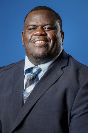 CoachPlungasJMU's tweet photo. Let’s welcome to the @RMU_Football Defensive staff, our DL Coach @currydwayne01 &amp; our DB Coach @Coach_M_Newton ‼️ Pumped to have these two talented coaches join our defensive staff! 🔴⚪️🔵
#ReportDay #SwarmAndSmash #TheCHASEisON https://t.co/C5SoTRvoB9