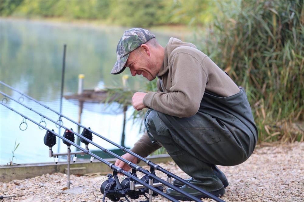 Many of you will know Iain Macmillan. Iain is sadly battling cancer and is now under palliative care at the Douglas Macmillan Hospice. From all of us at Angling Direct, we send our love and best wishes to Iain and his family. justgiving.com/fundraising/an…