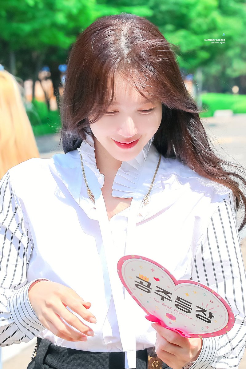 summerecords's tweet photo. 생일 축하해 ₍ᐢ..ᐢ₎♡
넌 언제나 나의 여름일 거야🐬

#SUMMERJIAHDAY 
#지아와_함께한_여름의_나날들
#이지아 https://t.co/lmIgFcTMdE