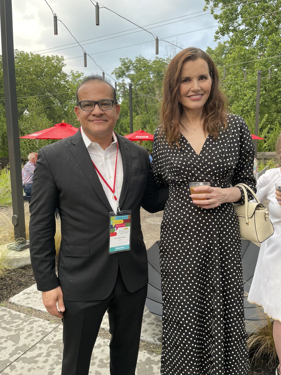 lopezJulioV's tweet image. @bfffestival Super Happy and Blessed to be at this amazing film festival with our film “At Last” @lorenagordon @ajgordonmusic @lopezJulioV @GDIGM Tomorrowland Productions #FilmFestival #film