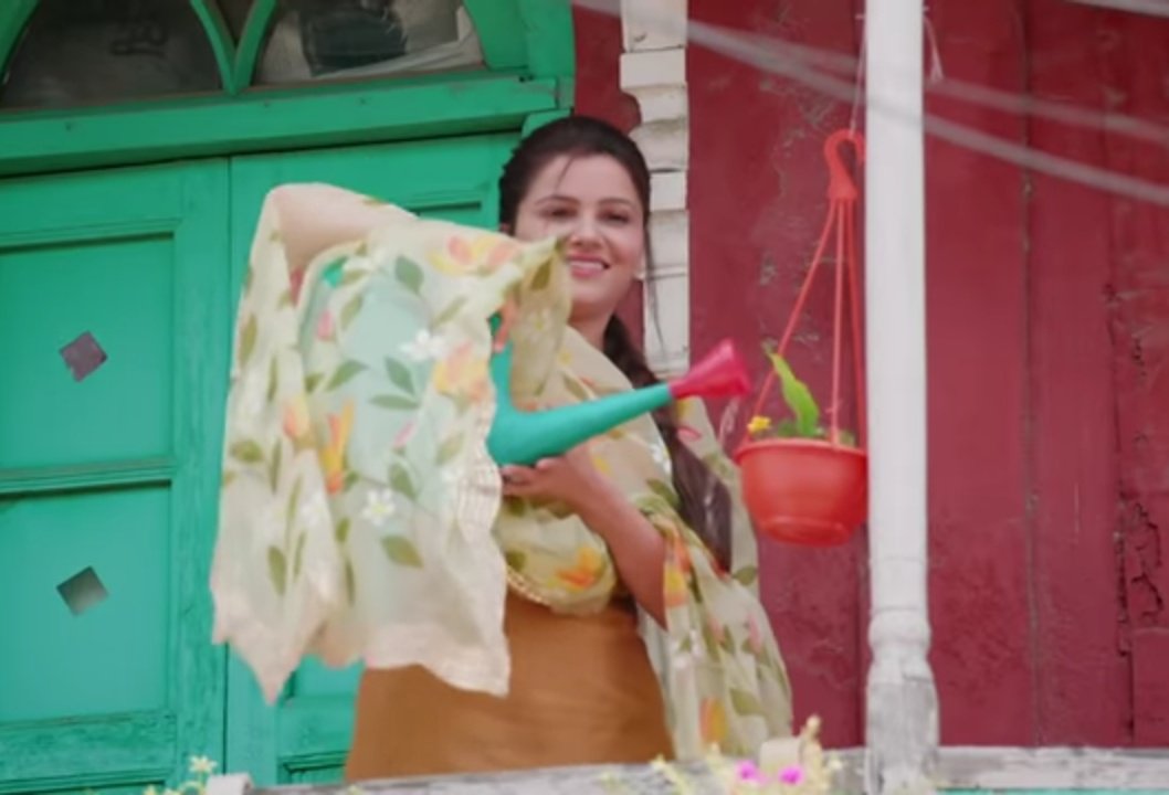 AM17__07's tweet photo. TUMSE PYAAR HAI FT RUBINAV

Just heard the #RubiNav song wow what a beautiful song, it's full of emotion and relaxing...,it's a gem in-crowd of today's remix generation.. and Rubinav Chemistry 💫 and their expression in each scene were just perfect 
#RubinaDiliak  #AbhinavShukla https://t.co/qCzADsMz8m