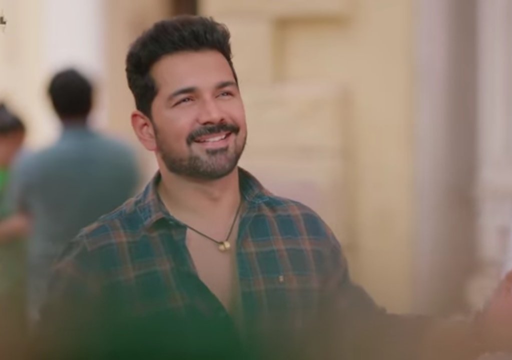 AM17__07's tweet photo. TUMSE PYAAR HAI FT RUBINAV

Just heard the #RubiNav song wow what a beautiful song, it's full of emotion and relaxing...,it's a gem in-crowd of today's remix generation.. and Rubinav Chemistry 💫 and their expression in each scene were just perfect 
#RubinaDiliak  #AbhinavShukla https://t.co/qCzADsMz8m