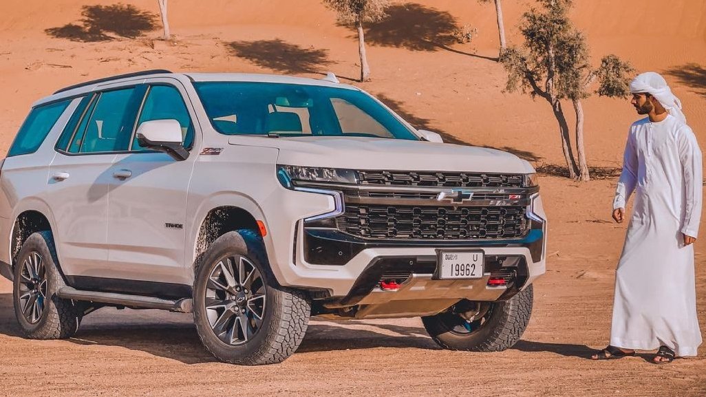 A force to be reckoned with -  The Chevrolet Tahoe is more capable and commanding than ever before, ready to conquer every land! 
Know more: bit.ly/3e6ChuM 
Picture credits: <a href="/uaexlr/">حسن الظفيري 🇦🇪</a> 

#Chevrolet #Tahoe #FindNewRoads