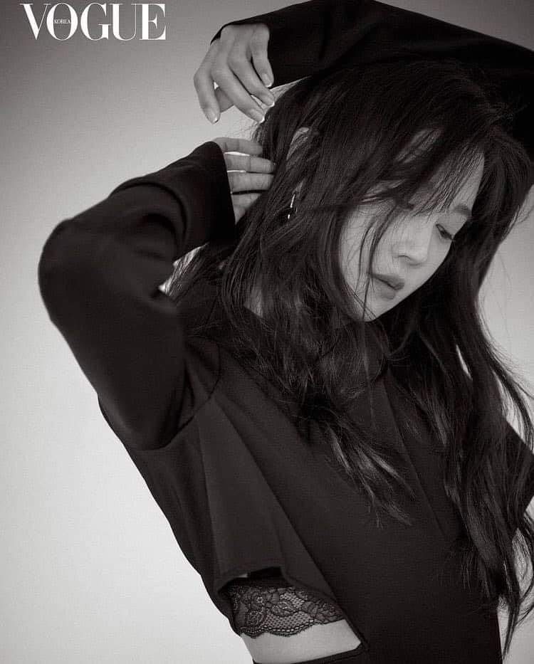 silvergalaxy608's tweet photo. Love you very much and happy birthday my dear. Hope you will always happy and lucky, always young and beautiful my queen Ji Ah 😘

#해피지아데이 
#HAPPYEJIAHDAY https://t.co/BwpPsKe8Aq