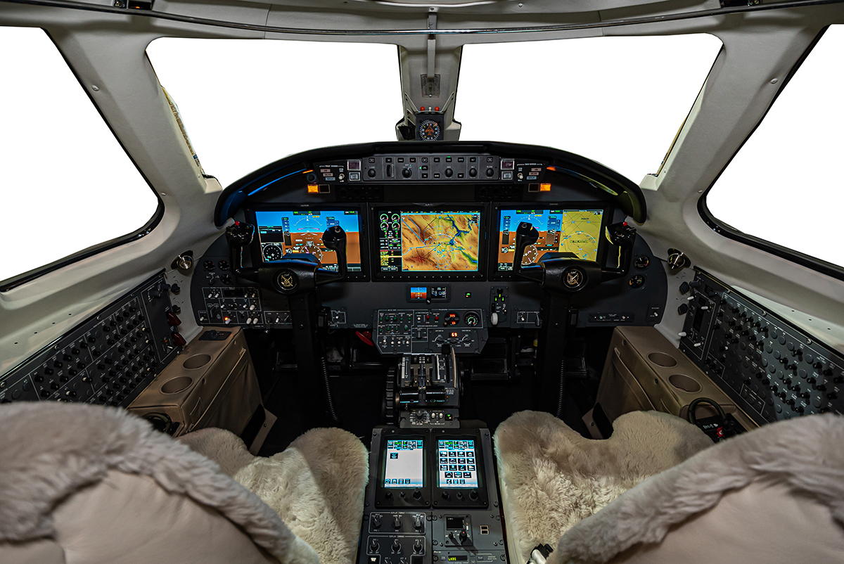 ElliottAviation's tweet image. We're the worldwide leader in Garmin G5000 retrofits for Citation Excel and XLS. Need a quote? Contact avionics@elliottaviation.com.

#bizav
#avgeek
#citationexcel
#citationxls
#garminaviation
#garming5000