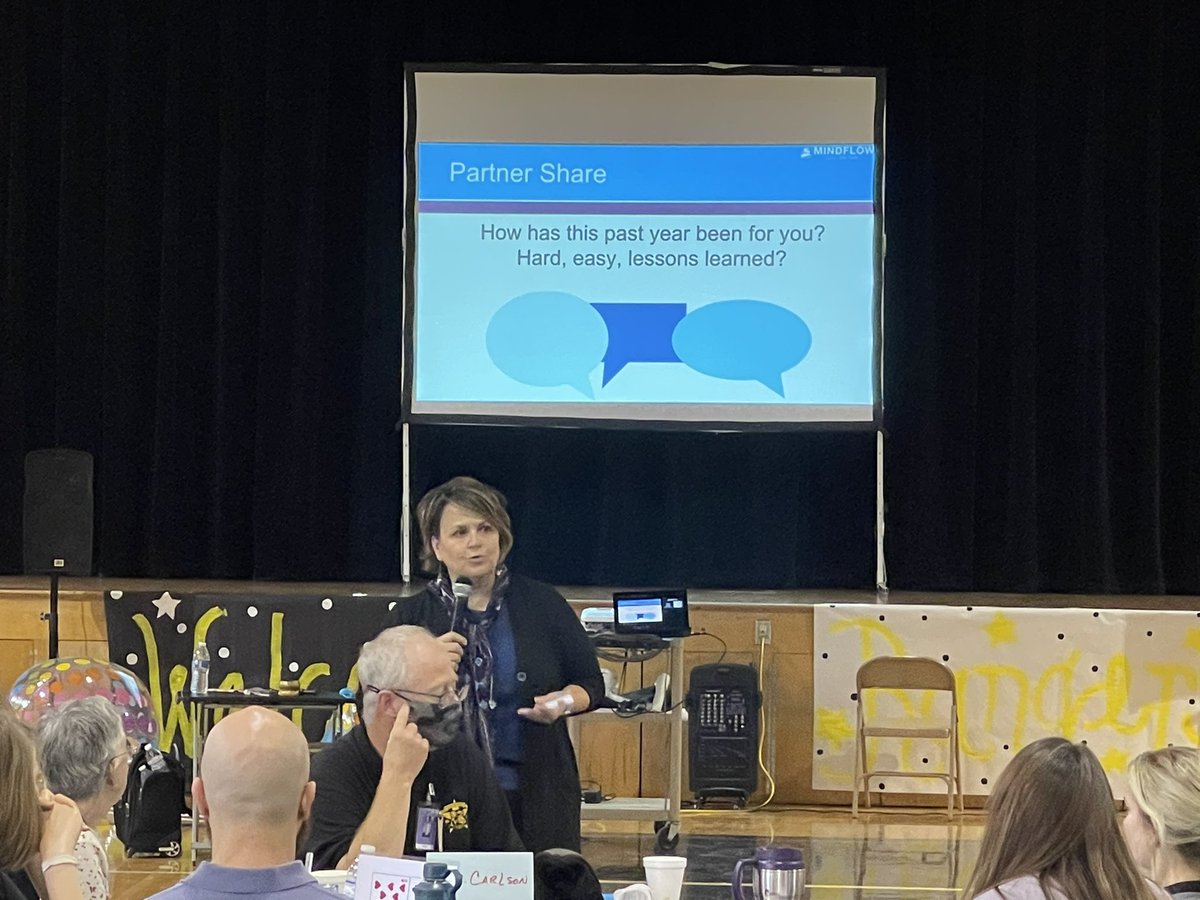 wilsonyoungms's tweet photo. Engaging in SEL with @Mindflowpdx focusing on the adult. Understanding how to heal ourselves before we can help others. https://t.co/KwY0FYBzDD