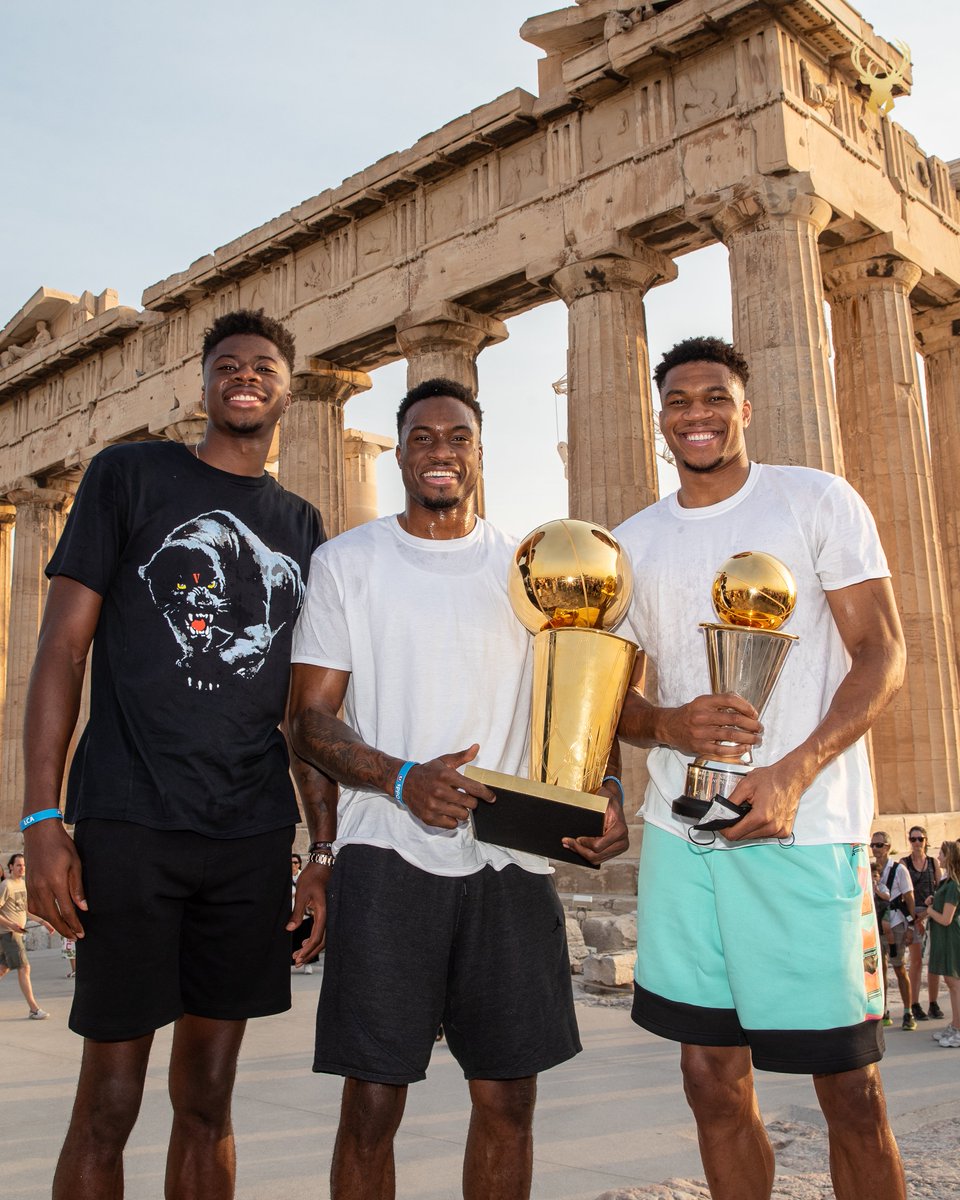 BleacherReport's tweet photo. Giannis, Thanasis and Kostas brought the Larry O'Brien trophy back to Greece 🇬🇷

(via @Bucks) https://t.co/Z2AkafShK6