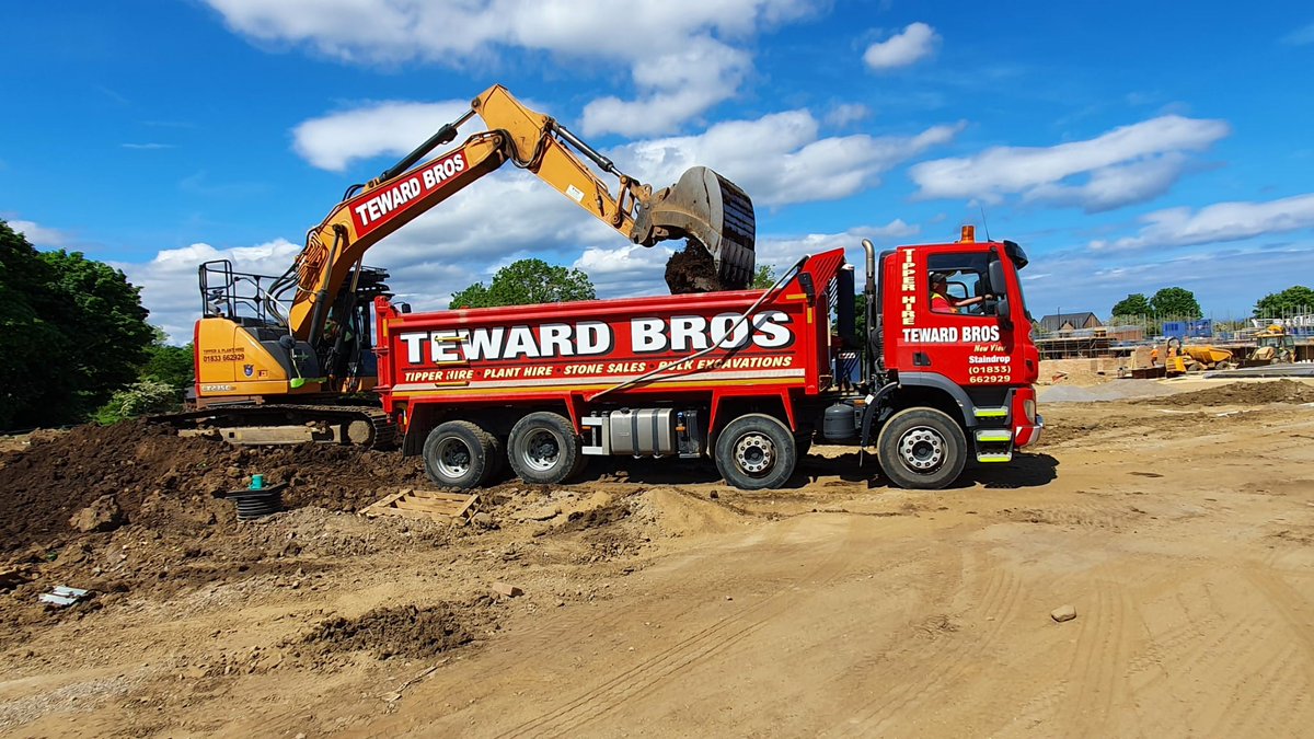 TewardBrosLtd's tweet photo. π SPOTTED π
One of our Tipper Wagons working in harmony with our @CaseCE_EU CX235C excavator moving clay & topsoil away from a site in #Durham #dreamteam #machinesatwork #muckaway https://t.co/IqXQqC1IsG