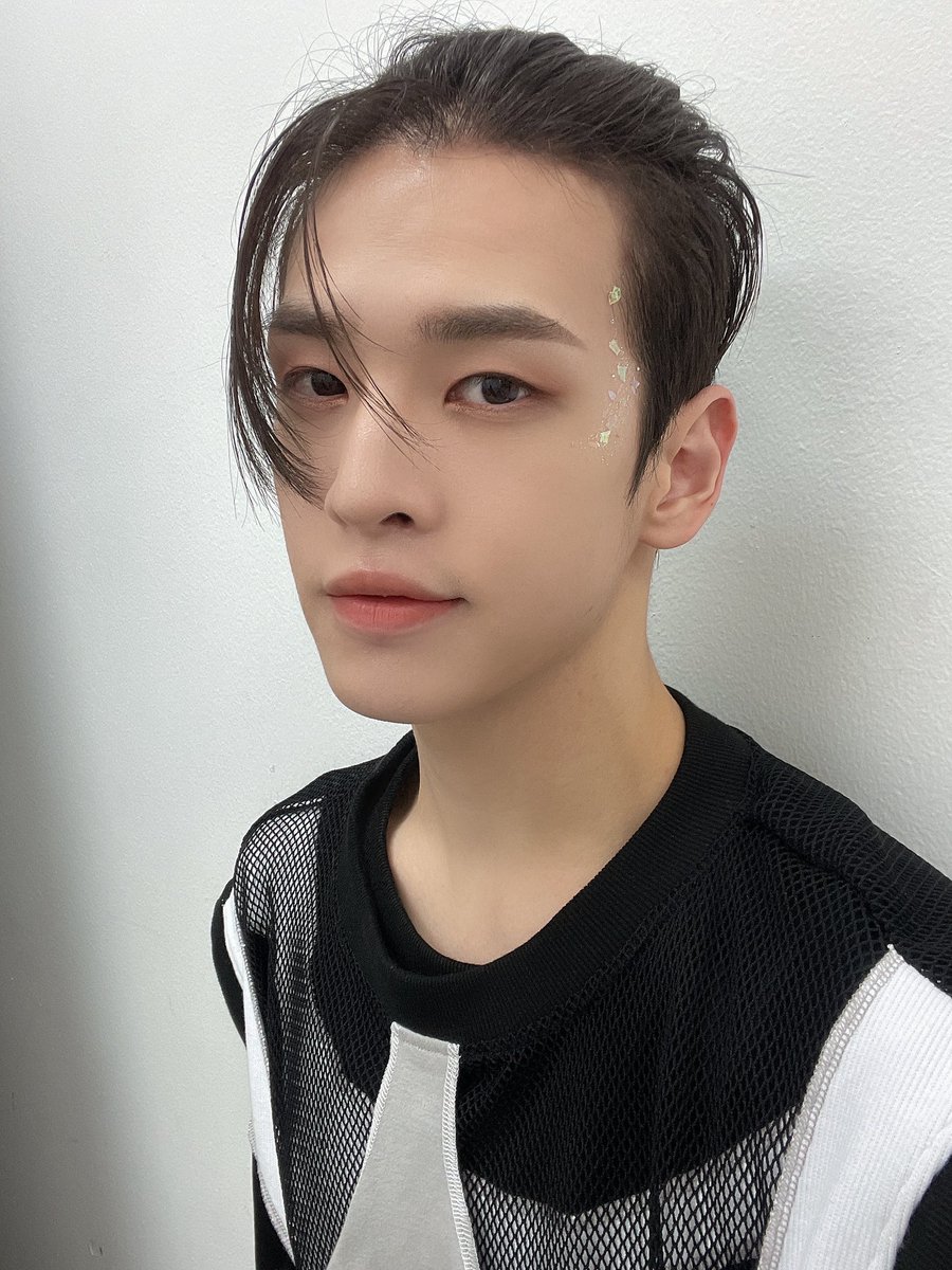 chibbibunny's tweet photo. Allen con este peinado tiene un no sé qué que qué se yo pero me encanta 🥺💖

CRAVITY FIRST AWAKENING
#TheAwakening_FirstConceptPhoto 
#CRAVITY #크래비티 @CRAVITYstarship @CRAVITY_twt https://t.co/2BOtmrBTqR