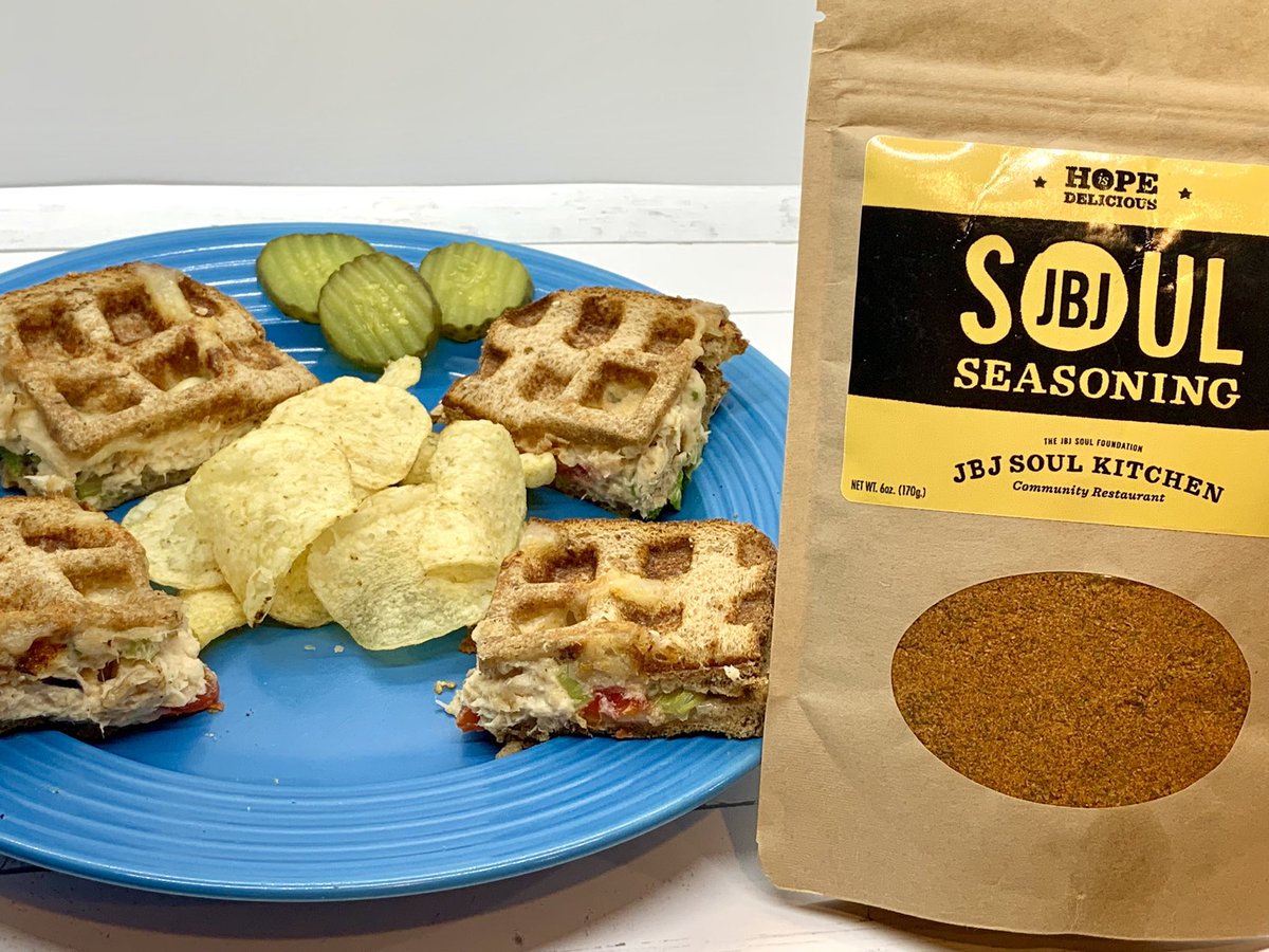 inpamskitchen's tweet photo. Dorm room cooking tip-JBJ Soul Seasoning from @JBJSoulFound to make this updated version of the classic tuna melt.
#inpamskitchen #jonbonjovi #bonjovi #jbjsoulseasoning #jbjsoulkitchen #jbjsoulfoundation #hopeisdelicious #tunamelt #tunasalad #dormcooking #dormroomcooking #produce https://t.co/0GINuot2Op