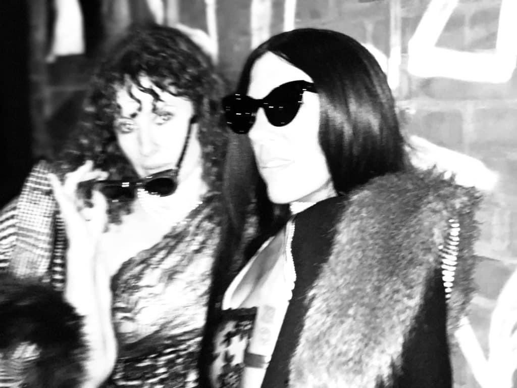 JulieFrancella's tweet photo. Time travellers
#Retro70s
#andywarholafterparty https://t.co/0YgNmi948g