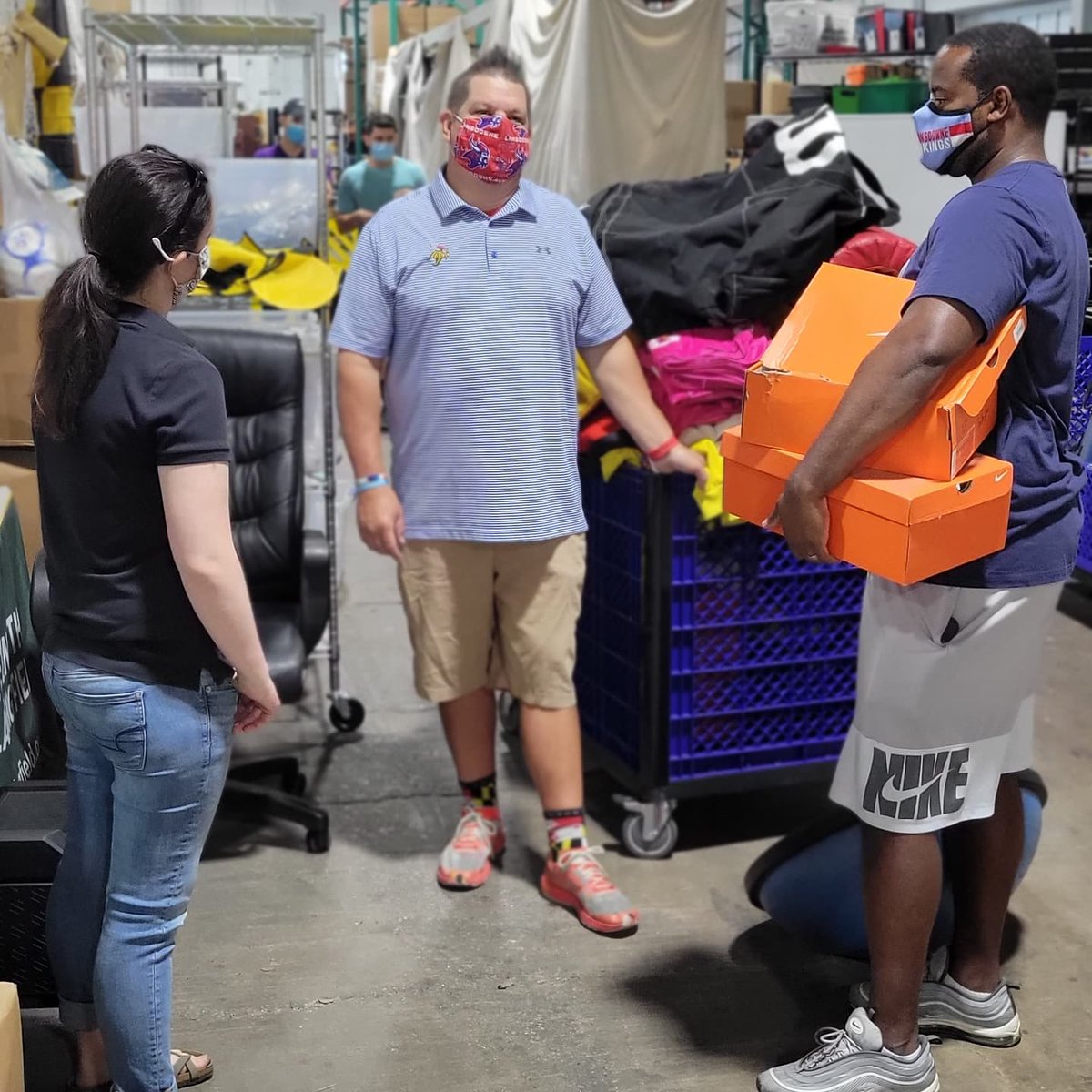 LPFsports's tweet photo. Football season is here! Baltimore City and Baltimore County schools are picking up equipment for their football programs all day.

Thank you to @ravens @underarmour  @BaltCitySchools @BaltCoPS @RavensCommunity for helping us get kids off the sidelines! https://t.co/sSMJGCIR4v