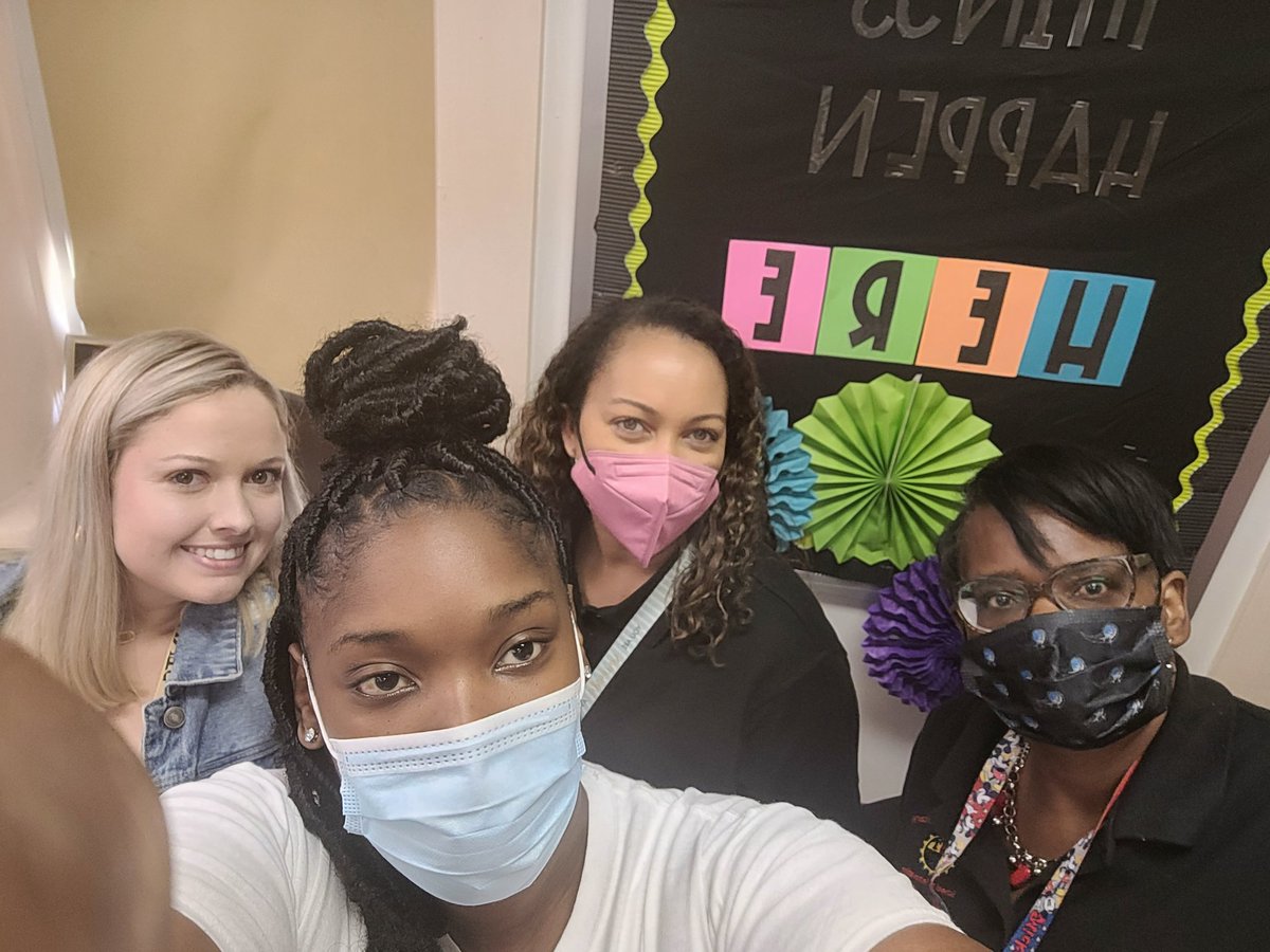 lededria's tweet photo. @HopeBellePayne1 @LeinkaufE #iamgolden #Excellenceinthemaking https://t.co/epGdQtiRwY