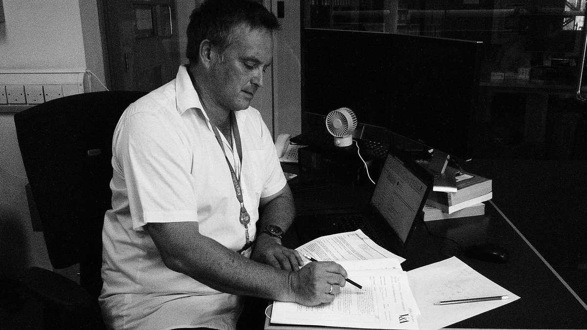 strandlines's tweet photo. New in our 'Voices from the Strand': a celebration of archive work and archivists, through the eyes of Dr Geoffrey Browell, the Head of Archives @KingsArchives 📚✨
Glimpsed through a week in his life, his role is hectic, varied, and never bores! https://t.co/NRCQwhw7jH https://t.co/boPRzn5Fwa