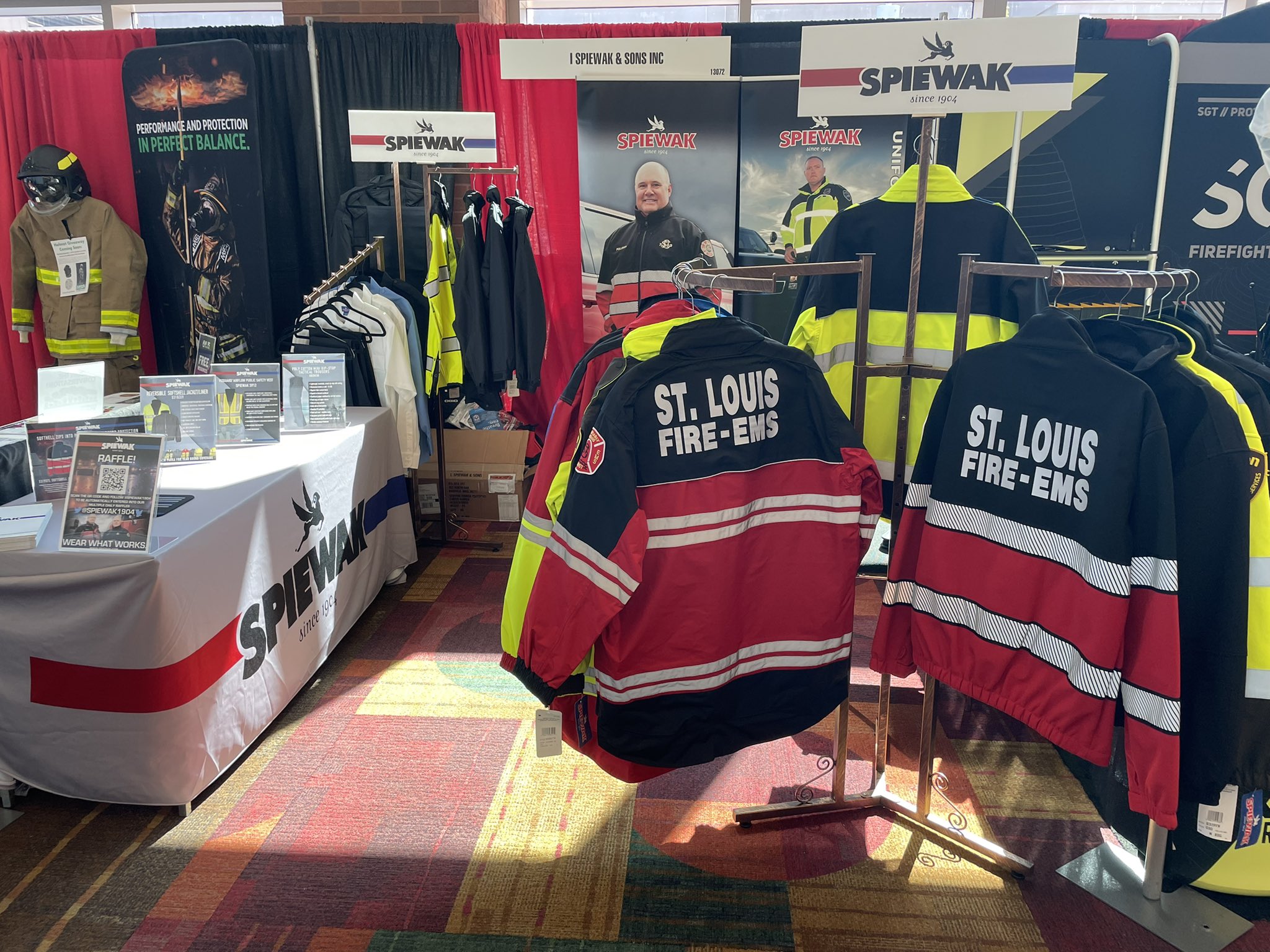 Spiewak performance shop soft shell