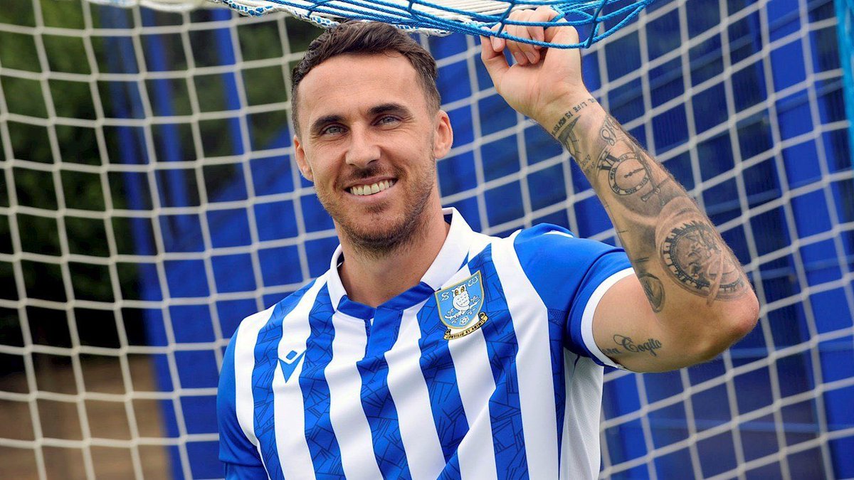 SWFC_OnTape's tweet photo. Signing number 1️⃣1️⃣ for the summer, and the Owls’ new number 9️⃣, Lee Gregory🦉

#swfc #wawaw https://t.co/6LiSbnObtk