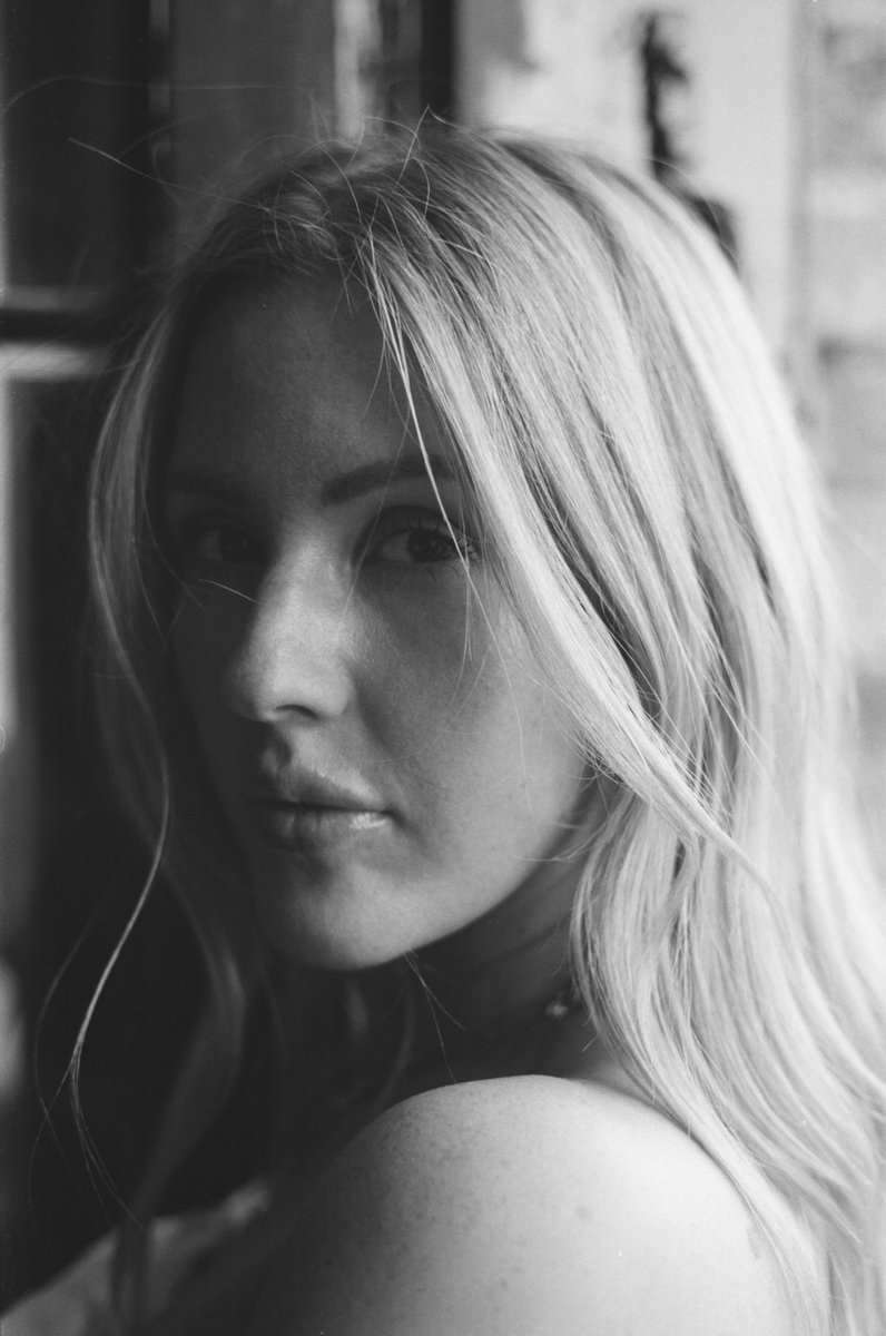 elliegoulding's tweet photo. You got served? 🥂 Weekend is on the horizon with #SummerServed (Please drink responsibly x) https://t.co/kW9MMFgM3l https://t.co/4k6DddvQqB