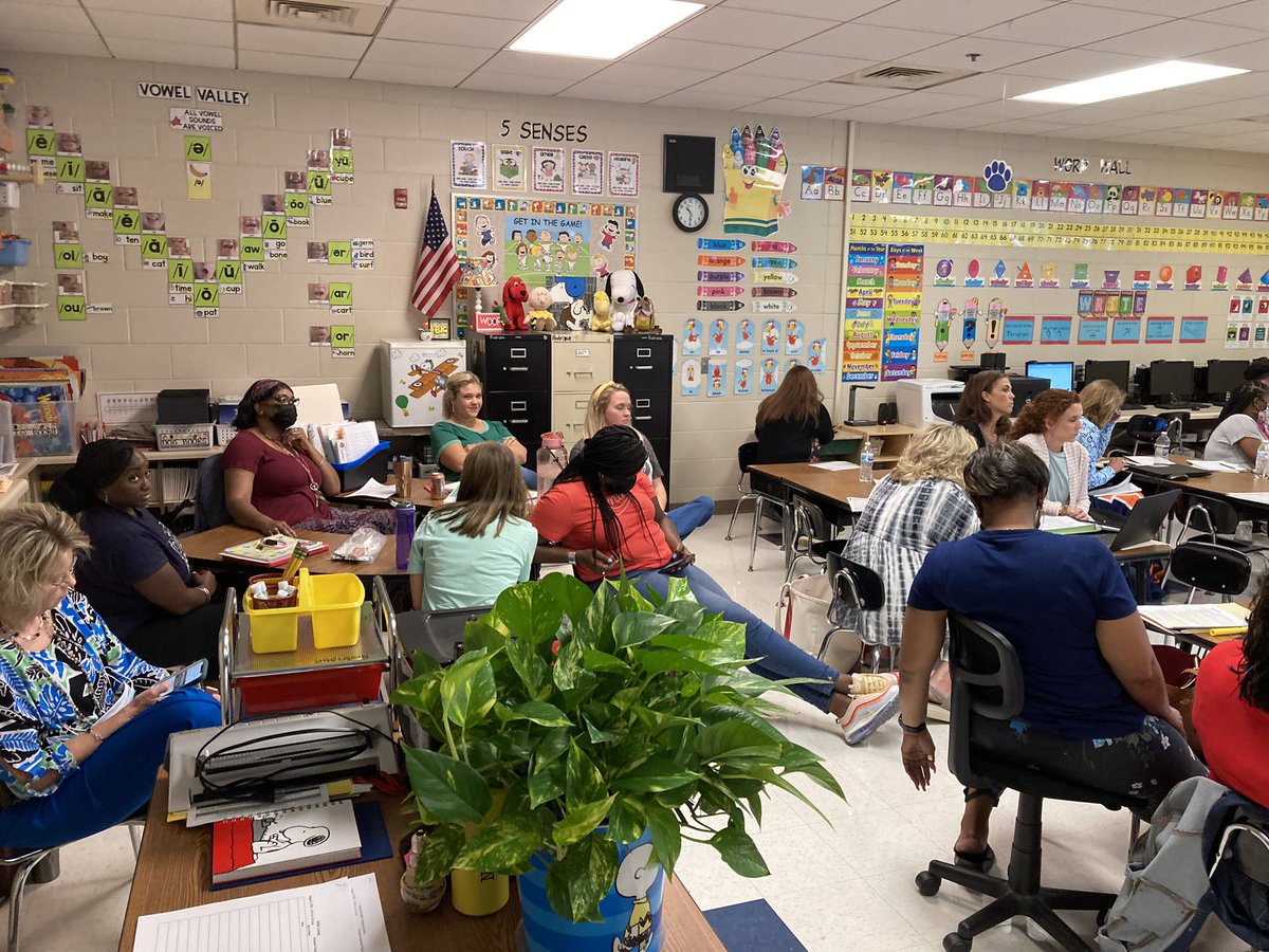 One of our very own, Stephanie Rodrigue, leading SPIRE Training for all District PK-2nd grade teachers …AWESOMENESS at WORK!@butlercountyss #HereWeGrow! #BacktoSchool2021 <a href="/AlabamaReading/">Alabama Science of Reading</a>