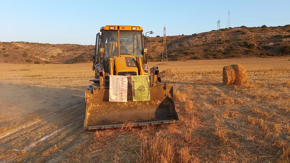 OlivelandNft's tweet photo. 'A shovel can change everything'
🐍SammySnake Community Discord- https://t.co/f9CrLdTTJ8
@SammySnake55
🫒Oliveland Website- https://t.co/pHtepRJP4V
🧑🌾Oliveland Discord- https://t.co/tUqwcA7QFK
🌳Oliveland on AtomicHub- https://t.co/g5h3h4rOzv
#nft #ecologicalfarm #atomichub https://t.co/dHhP5NCXDy