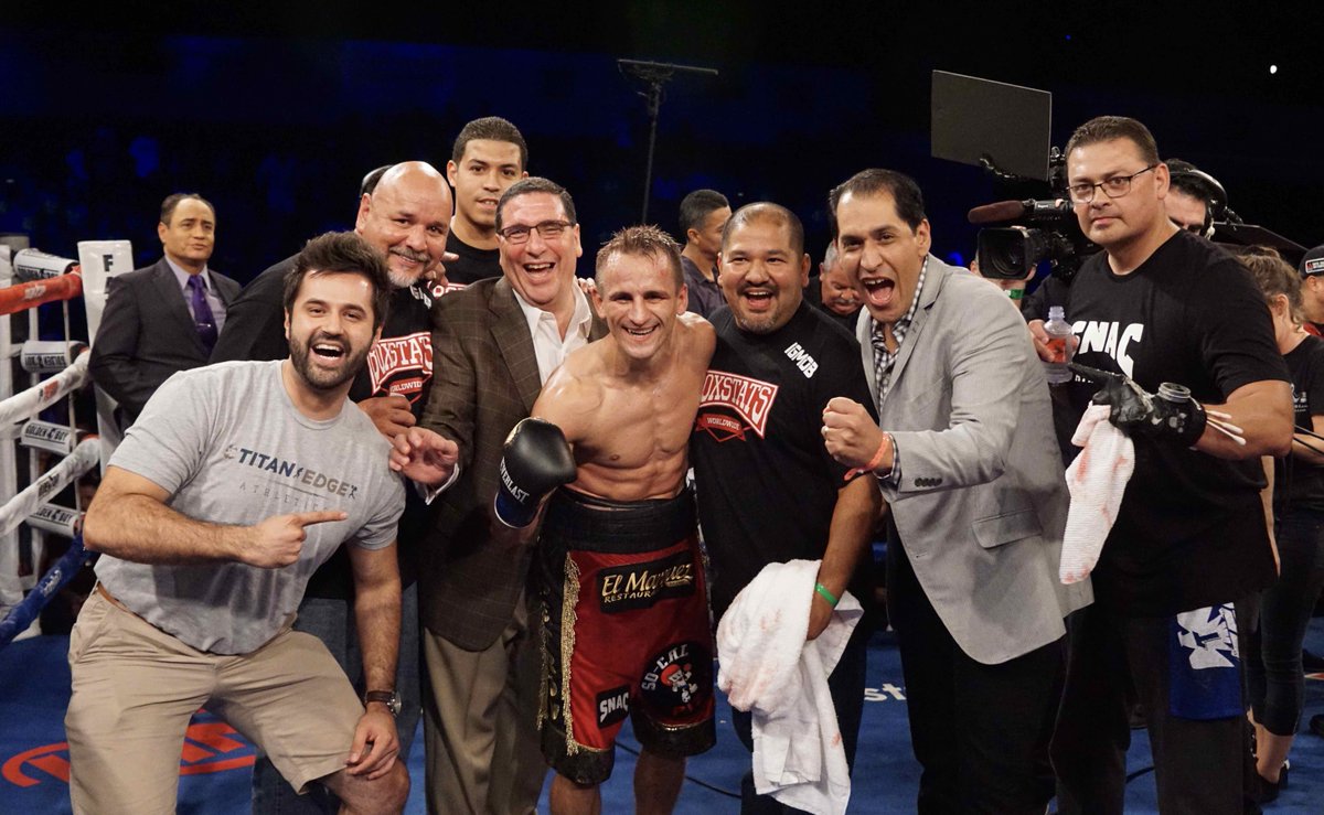 Throwing it back to 2016 with @zarpetrov & his team after a big win! 🥊 #ElZar #AwesomePicture #Boxing #BannerBoxing #BP #ThrowbackThursday #TBT #TBThursday #Throwback 📷: @kytemonroe
