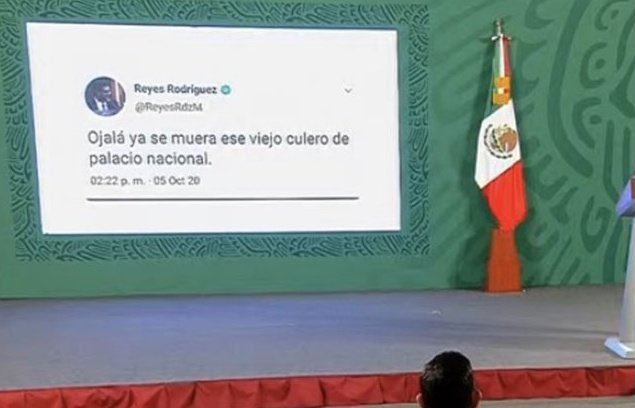 LauraMex's tweet photo. El Rey de las #FakeNews denuncia a un Magistrado con un tweet que ya se comprobó, es falso.

Si solamente encontró un tweet falso para denostar al Presidente del TEPJF, Magistrado Reyes, es señal de que vamos bien amigos. https://t.co/a0zg3JtNKS