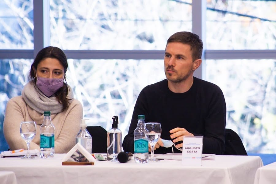cnctargentina's tweet photo. 🔸Representantes del Espacio Producción y Trabajo reunidos con el Ministro de Producción, Ciencia e Innovación Tecnológica de la prov. de BsAs, Augusto Costa🔸

#produccion #trabajo #cooperativas https://t.co/M0fRBKt8oK