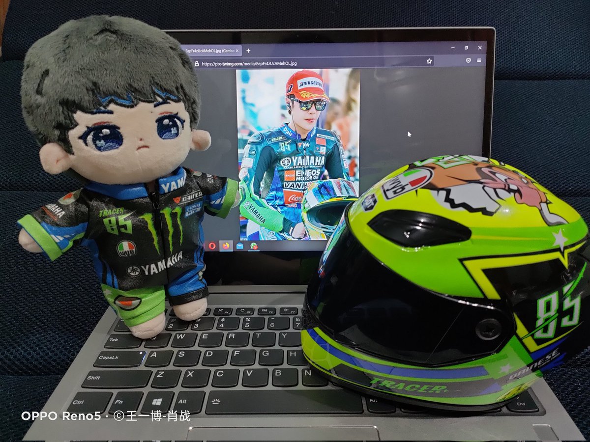 KayiXingPi's tweet photo. Lucuk bgt kak helm nya @turtles1823 tengkyu yaaa~ 😍😘💚 https://t.co/6kZKjLLA6X