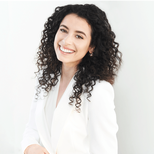 Read HERstory on Esther Vlessing, President of CEMM.

buff.ly/2WLJWZH

#womeninmanufacturing #womeninbusiness #cmenovascotia #manufacturing