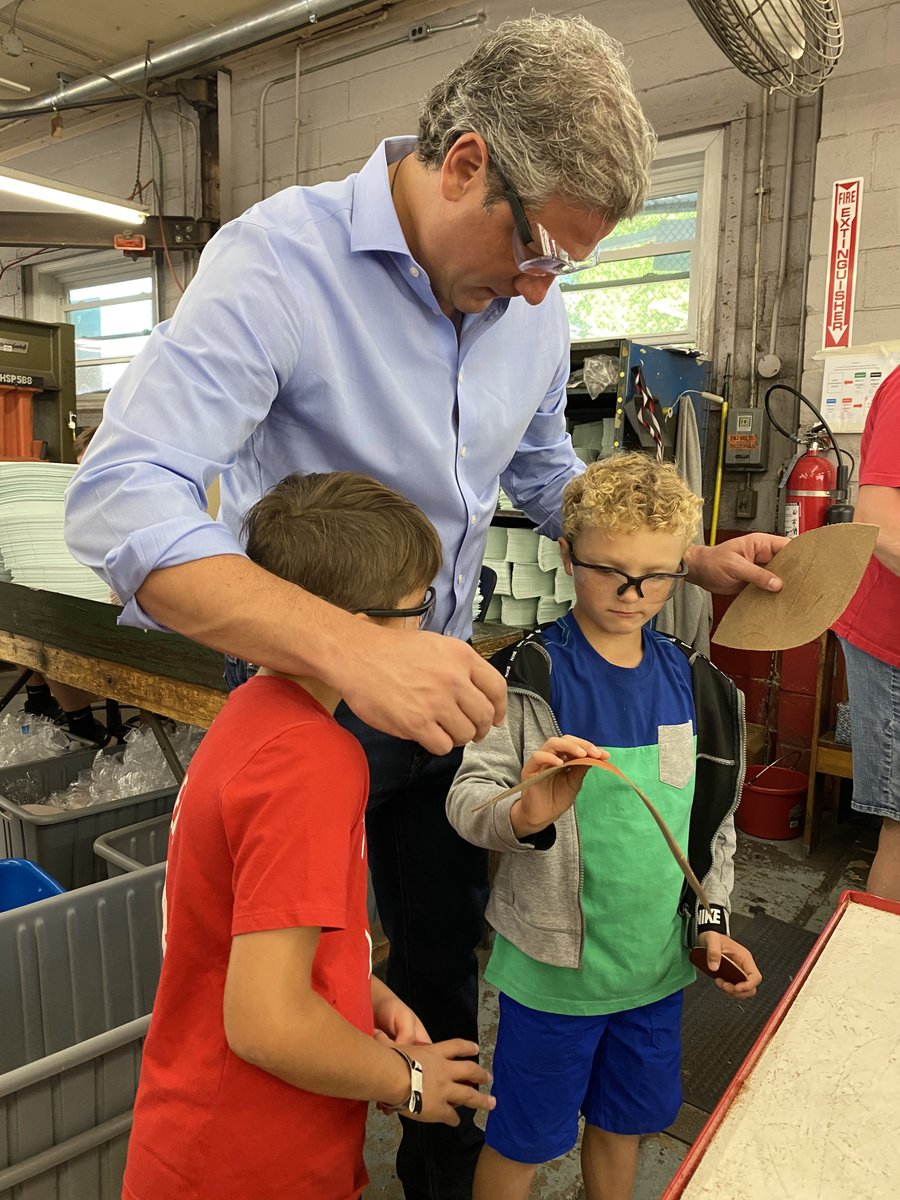 TimRyan's tweet photo. There’s nothing more American than football and here in Ada, Wilson is manufacturing leather goods for our favorite pastime. 

We won’t need a Hail Mary to bring back manufacturing jobs if we invest in businesses that do right by workers and keep jobs in our state now. https://t.co/BI1y3RhE5m