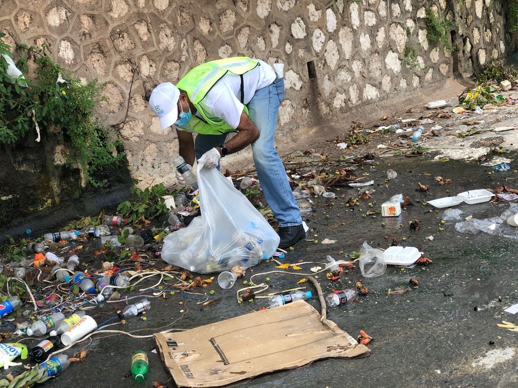 #Pollution affects everyone but we can change our #environment one community at a time. We salute the volunteers of the <a href="/EGYP_Youth_Club/">EGYFP Youth Club</a> for taking the initiative to remove #plasticwaste from the Sandy Gully in Cassia Park &amp; surrounding areas.#recycle  #putplasticinitsplace
