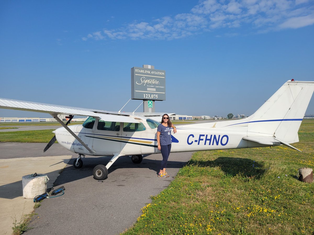 A BIG DREAM CAME TRUE TODAY: I landed on my own at Trudeau/CYUL!! It was a dual flight but my instructor gave no inputs, only verbal guidance.

Words cannot explain how stoked I am right now. WOOOOOOO!!!! 

#girlswhofly #flylikeagirl #dreamcometrue