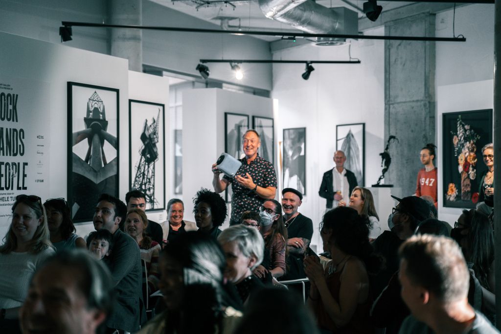 Last week Trinity Art Gallery hosted the screening of <a href="/TimAnimation/">Tim Allen</a>'s 'Unity' as its first event out of lockdown 🎬 🥂 : buff.ly/3kZruaf