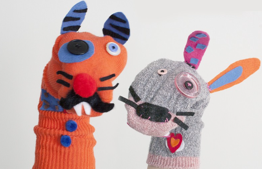 Did you know that incorporating puppet play encourages language skills and develops vocabulary? Making a puppet is also a fun way to get your child excited about reading. Children can use markers and other creative items to create a new reading buddy!
#ARKidsRead #WeReadTogether