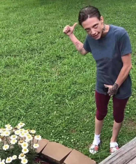 Thighstop tweet media