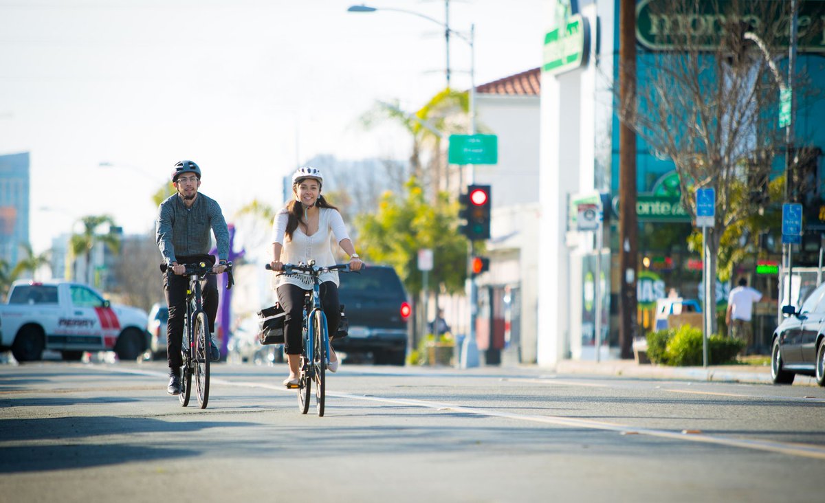 SANDAG's tweet photo. π»Tune in this morning at 10 a.m. for our virtual Social Equity Working Group meeting to discuss how the draft 2021 Regional Plan will invest in underserved communities. π https://t.co/HHdPw9oiuH
#SDForward #2021RegionalPlan https://t.co/o9XF2PghlO